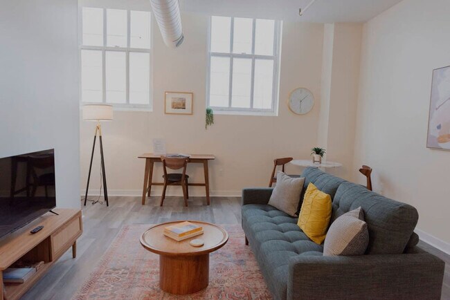 50 N Illinois St unit ID1014558P, Indianapolis, IN 46204 - photo 2