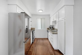 15105 Sherman Way, Van Nuys, CA 91405