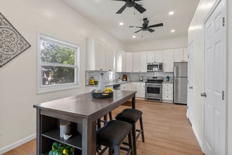 800 N 4th St, Saint Charles, MO 63301