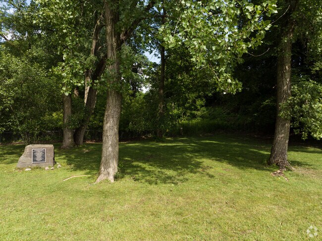 A quite, shaded area for kids to reflect at Doane Stuart School.