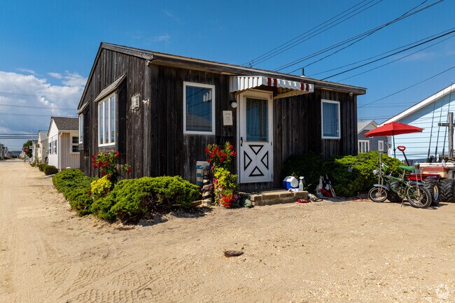 Cottages on leased land are typically around 500 square feet and can cost between $400,000 and $720,000.