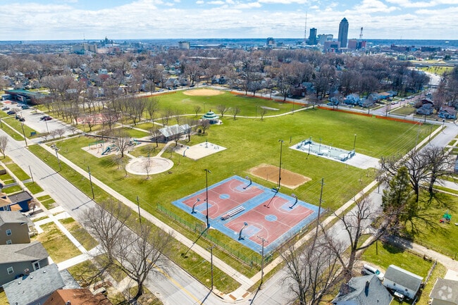 Just across Clark St, Evelyn K Davis Park has something for everyone in Mondamin Presidential.
