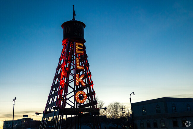 Elko’s neon sign welcomes visitors.