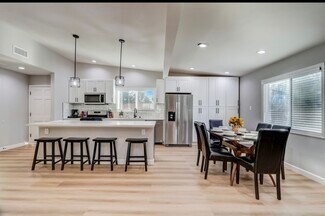 7745 Geyser Ave, Reseda, CA 91335