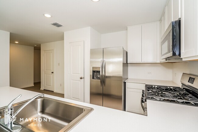 3061 Titan Spgs Dr, Saginaw, TX 76179 - photo 6