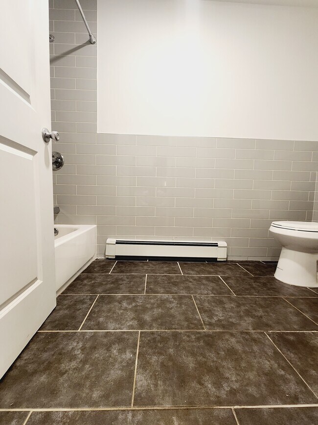 201 Garfield Ave unit 1, Jersey City, NJ 07305 - photo 5