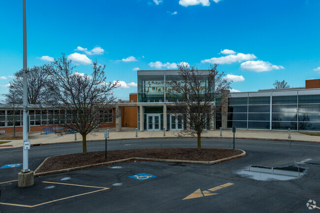 Kettering Fairmont High School, Rankings & Reviews - Homes.com