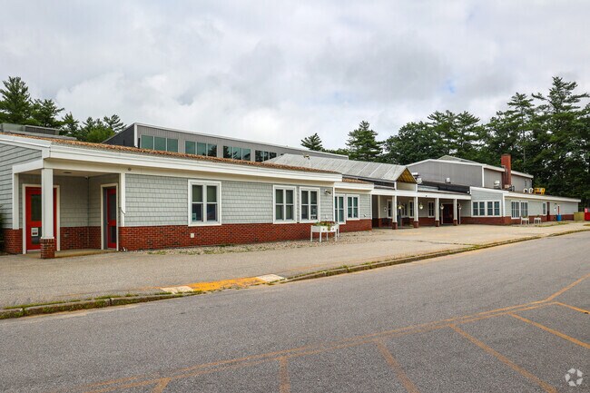 Pittsfield Elementary School is a public school located in Pittsfield,, NH. It has 219 students.