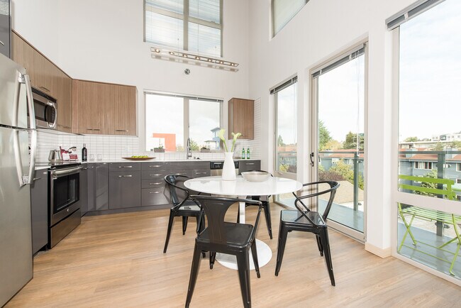 Zephyr Apartments: Elevated Living in the Heart of Capitol Hill, Seattle, WA 98102 - photo 4