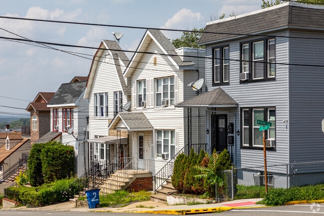 Single family and multifamily homes are available in North Bergen.