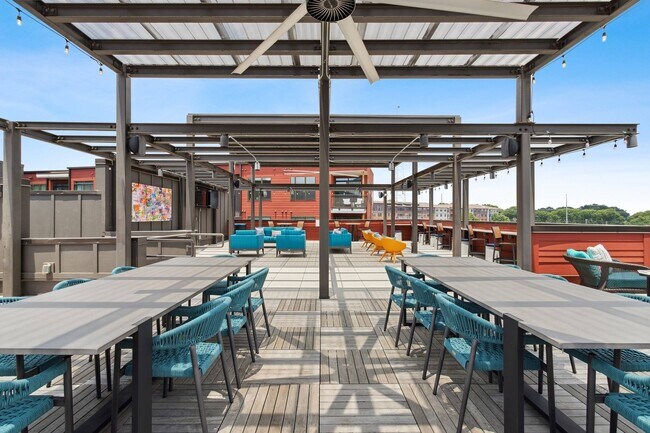 Westside_amenity_rooftop (1)