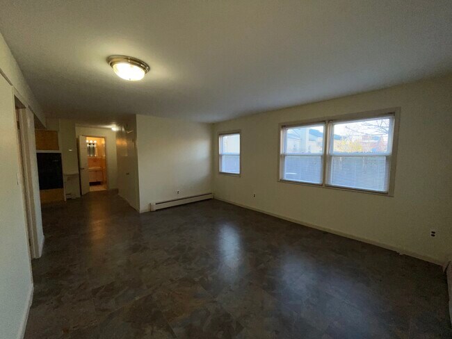 11 Munn Place unit 1, Yonkers, NY 10704 - photo 5