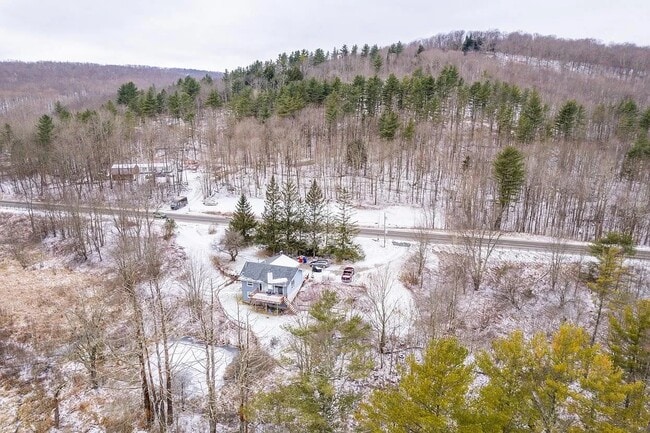 832 Vt-15, Underhill, VT 05489 - photo 3