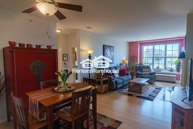 3872 S Lake Dr unit 211, Saint Francis, WI 53235 - photo 7