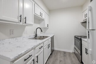 4900 Central Dr, Stone Mountain, GA 30083