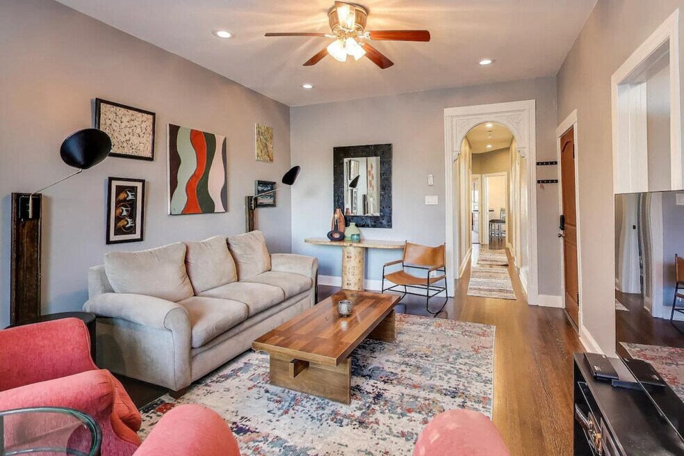 1506 W Thome Ave unit ID1364275P, Chicago, IL 60660 - photo 1