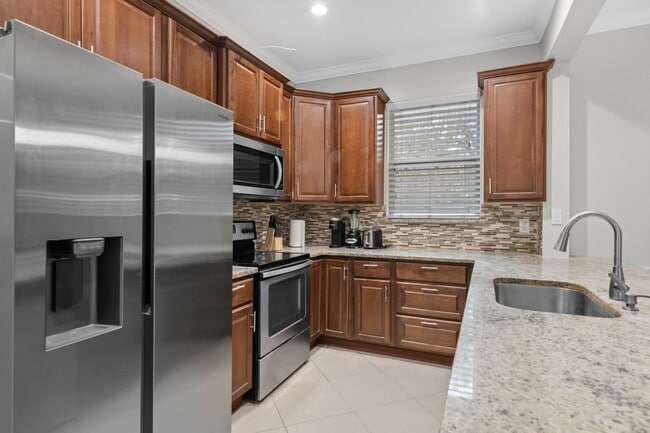 431 Arlington Rd N, Jacksonville, FL 32211 - photo 5