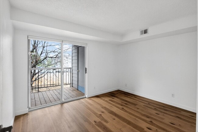 2575 S Syracuse Way, Denver, CO 80231 - photo 4