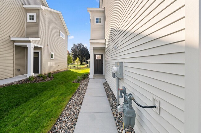 358 Trenton Ln, West Saint Paul, MN 55118 - photo 6