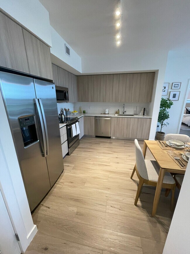 520 W 79th St unit C1, Hialeah, FL 33014 - photo 3