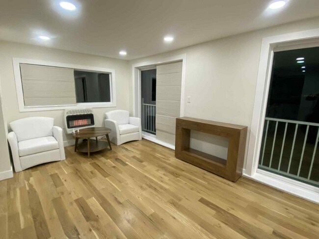 8 Russell Rd unit 2, Chelmsford, MA 01863 - photo 6