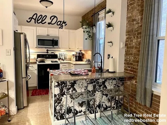 31 Station St, Brookline, MA 02445 - photo 3