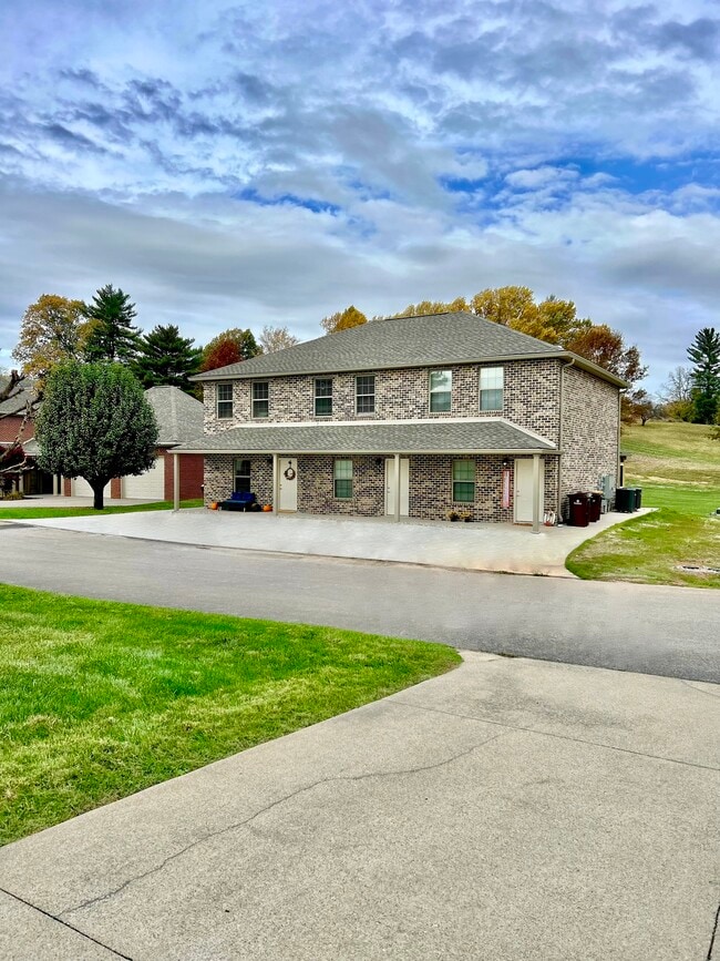 208 Fairway Ln Unit B, Somerset, KY 42503