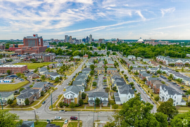 Memphis is a sprawling city right on the Tennessee border.