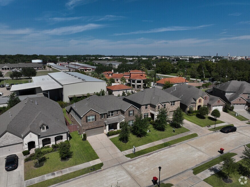 24922 Meadowthorn Crest Ln, Katy, TX 77494 - photo 2