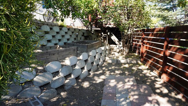 4438 Jasper St unit 1/2, Los Angeles, CA 90032 - photo 3