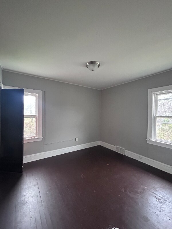 977 E 128th St unit Up, Cleveland, OH 44108 - photo 6