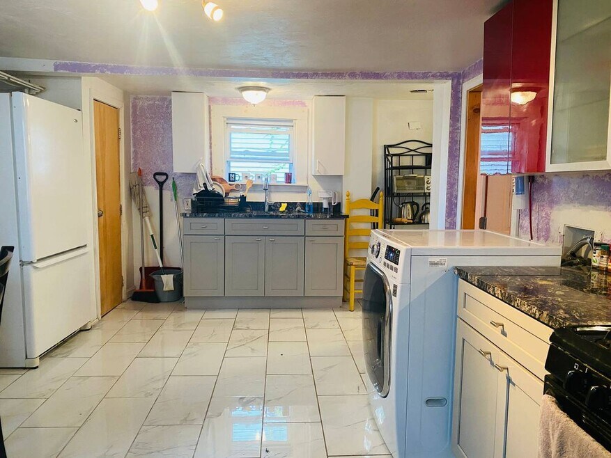 40 Bristol St unit 1, East Cambridge, MA 02141 - photo 1