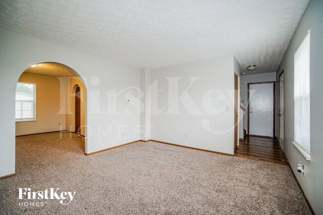 1904 Little Water Dr, Columbus, OH 43223 - photo 2