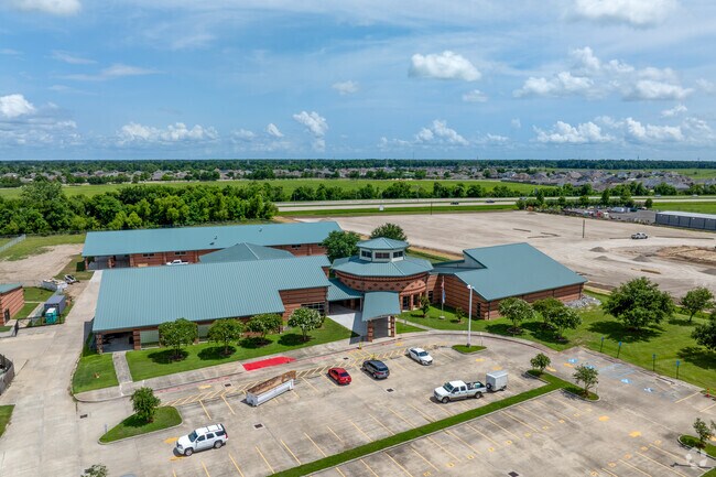 Satellite Center gives students hands-on experience for real-world careers.