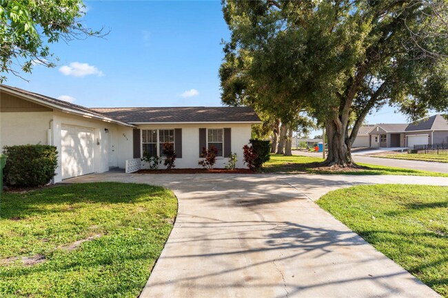 2813 20th Ave W, Bradenton, FL 34205 - photo 5