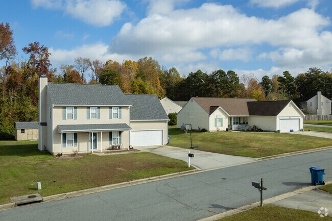 There is also a mix of Colonial Revival homes in Youngs Mill.