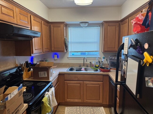 3403 Judythe Ct, Bryan, TX 77803 - photo 3