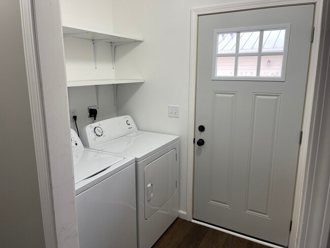 995 Madison Ave, Braidwood, IL 60408 - photo 4