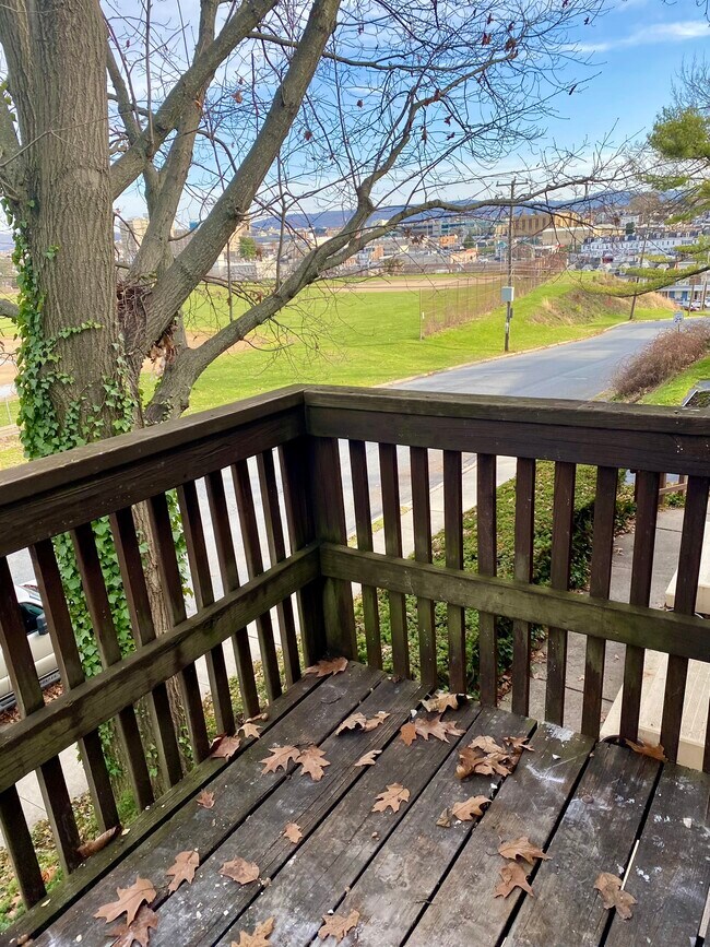 848 N 16th St unit 4, Allentown, PA 18102 - photo 7