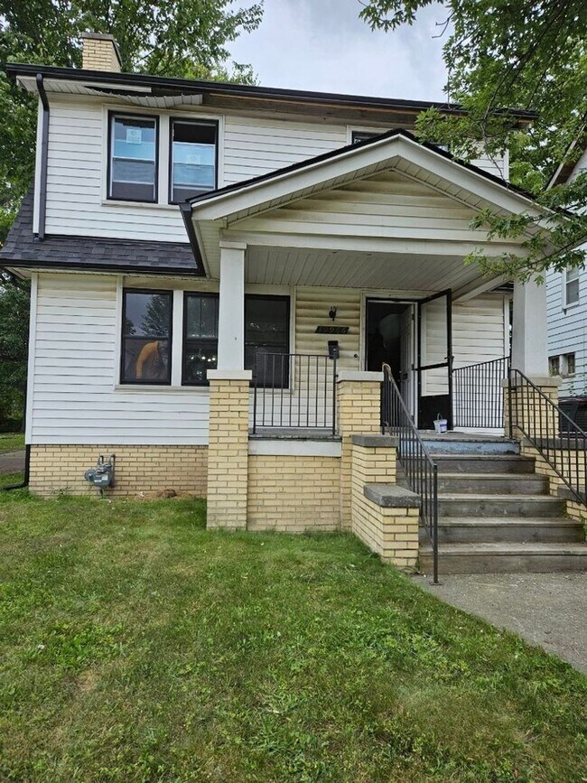 19966 Greeley St, Highland Park, MI 48203
