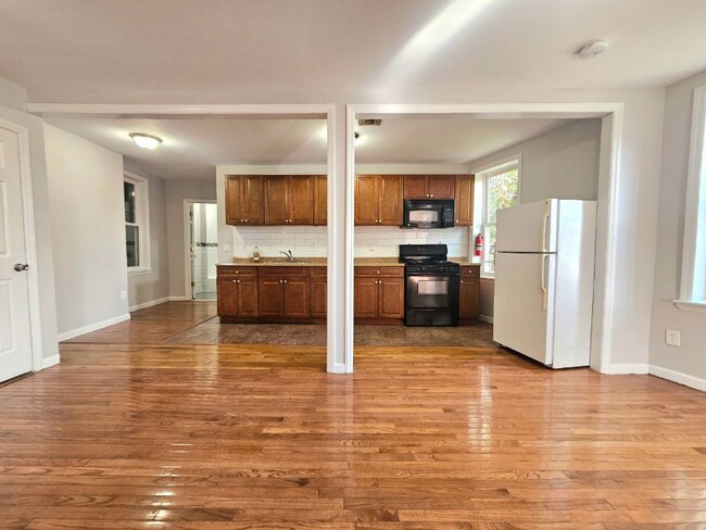 487-418 18th Ave unit 7, Newark, NJ 07103 - photo 2