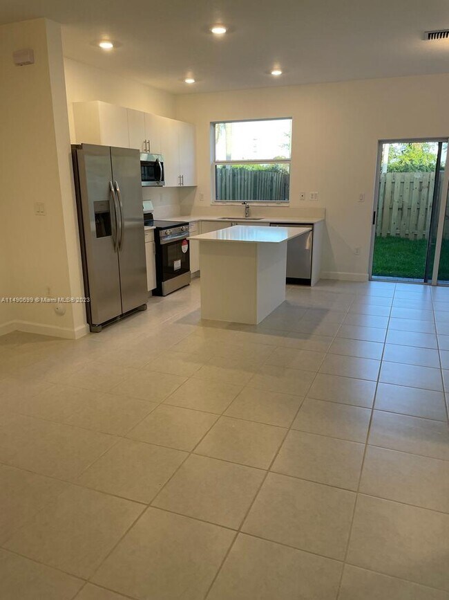 29147 SW 162nd Ct, Homestead, FL 33033 - photo 7