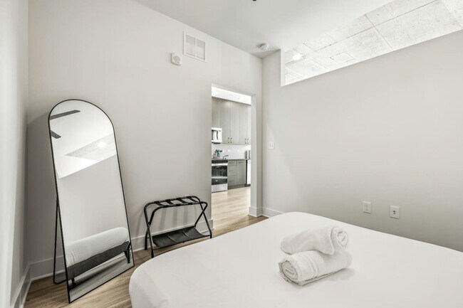 617 N 12th St unit ID1313936P, Tampa, FL 33602 - photo 5