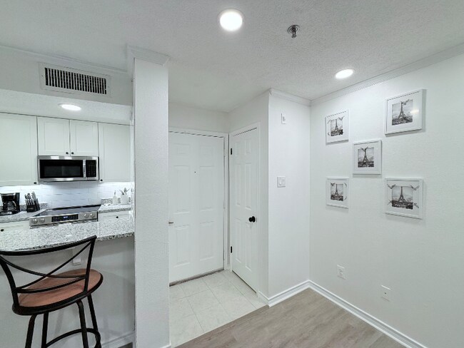 1504 Lincoln Way unit 110, McLean, VA 22102 - photo 5