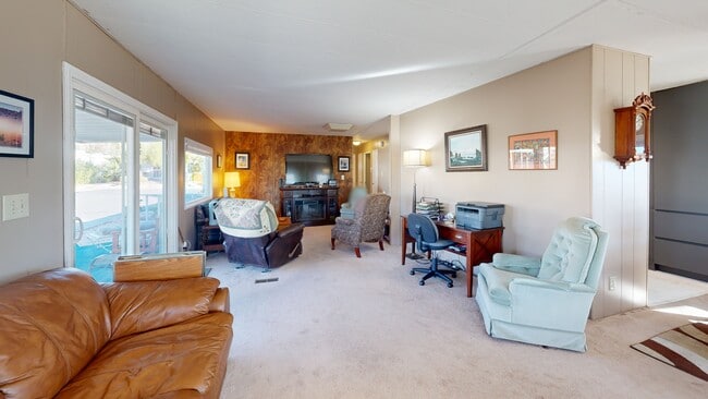 18070 Langlois Rd unit 285, Desert Hot Springs, CA 92241 - photo 2