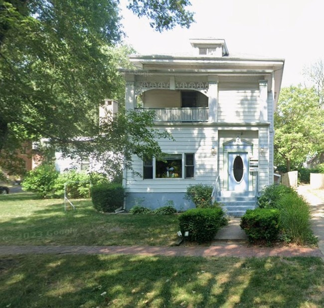 545 S Douglas Ave unit 2, Springfield, IL 62704 - photo 2