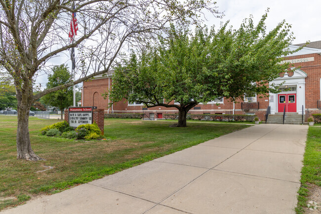 Wanamassa Elementary School