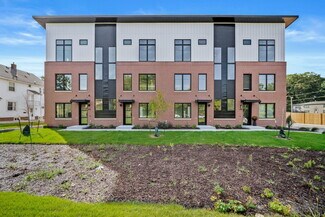 4840 Ingersoll Ave, Des Moines, IA 50312