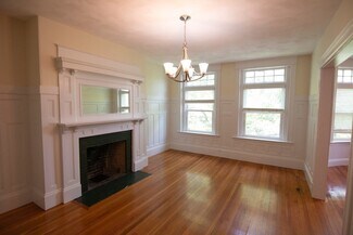 1895 Beacon St Unit 3, Brookline, MA 02445