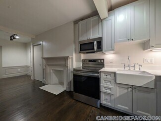 9 Dana St Unit 23, Cambridge, MA 02138